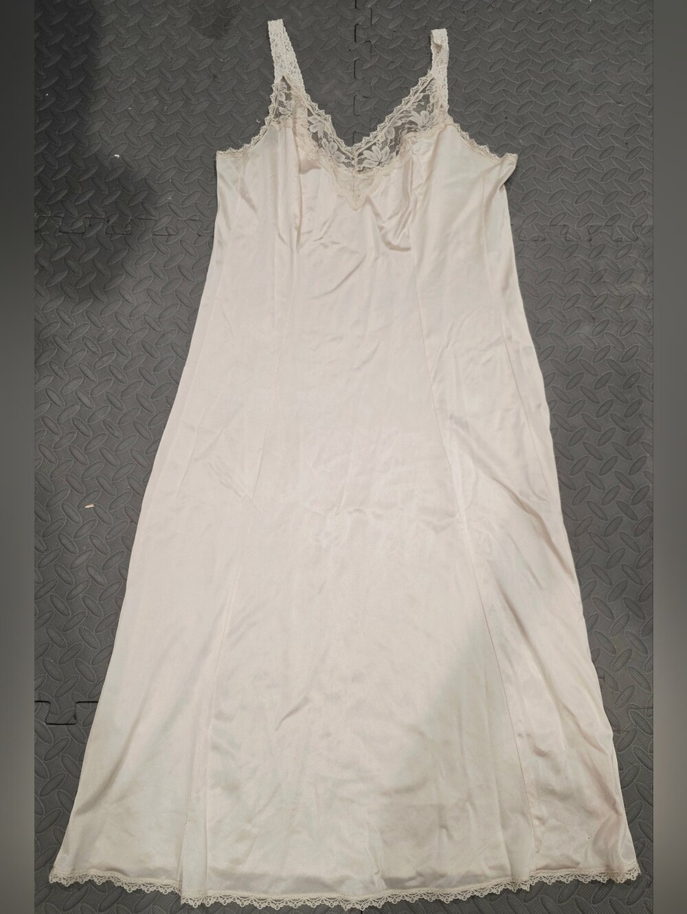 Vintage Maidenform Something Special Ivory Lace Maxi Slip Made in USA Size 36